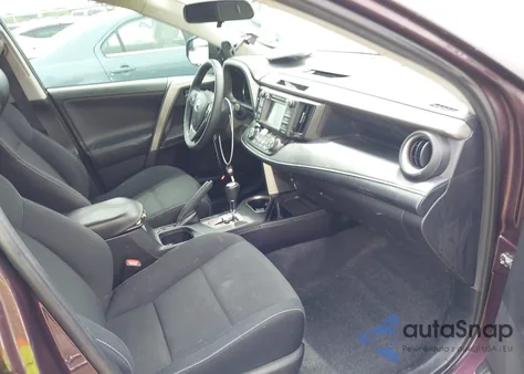 2016 Toyota Rav4 Xle z USA, uszkodzony, nr VIN 2T3WFREV6GW280627